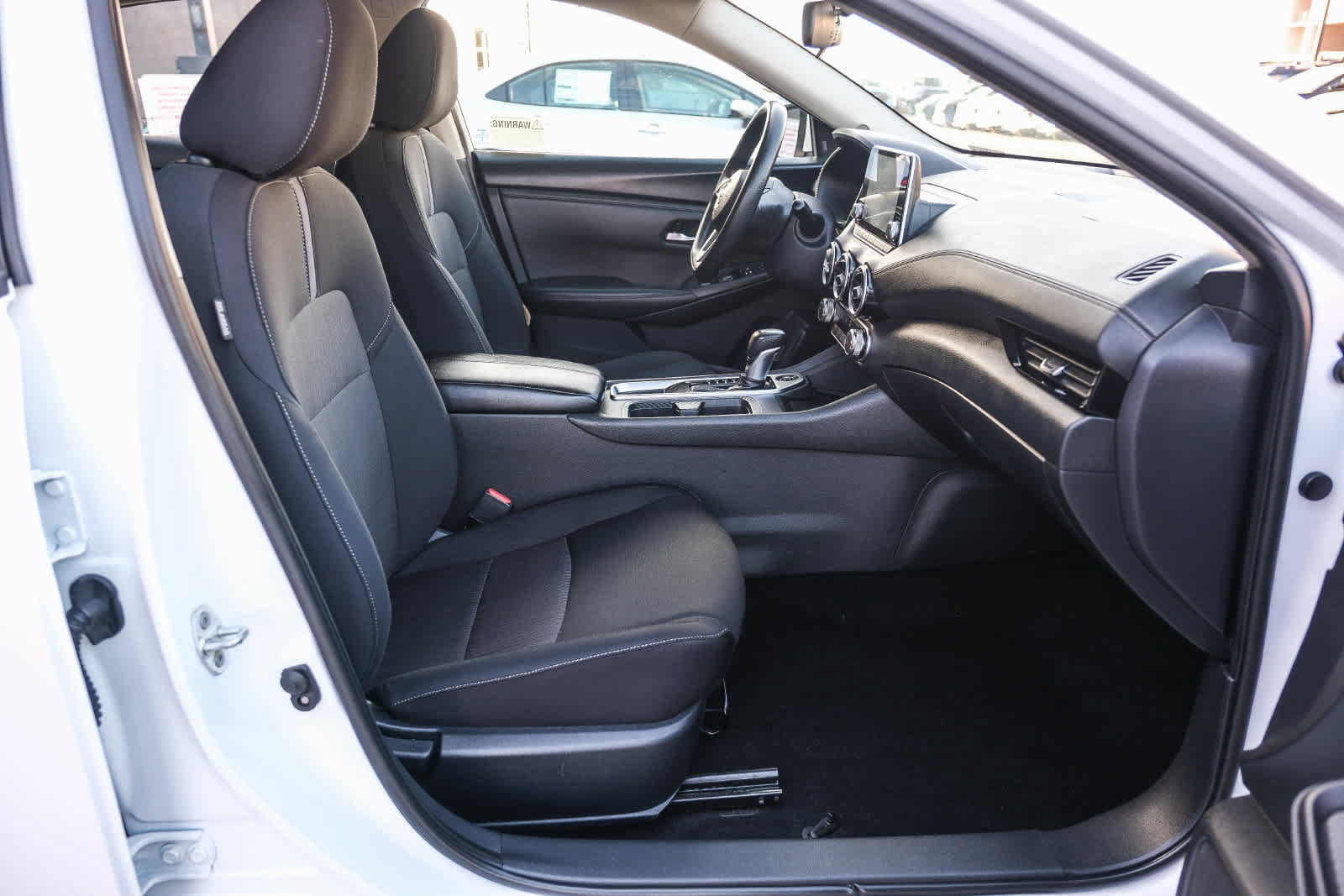 Used 2024 Nissan Sentra SV FWD image 17