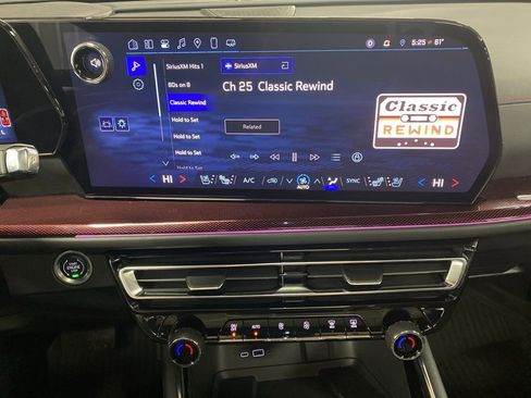 Certified 2024 Chevrolet Traverse RS w/ LPO, Floor Liner Package image 47