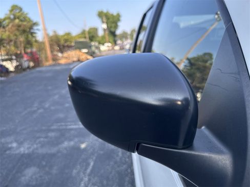 Used 2022 Nissan Frontier S w/ Technology Package image 32