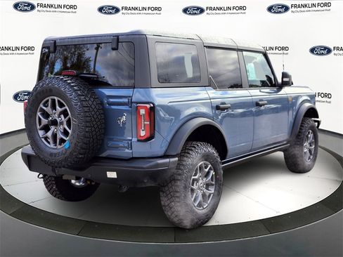 New 2025 Ford Bronco Badlands image 5