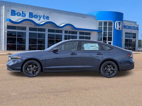 New 2025 Honda Accord SE image 2