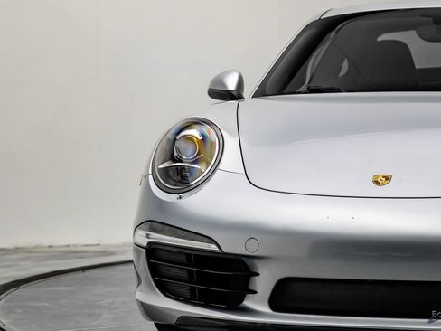 Used 2015 Porsche 911 Carrera image 28