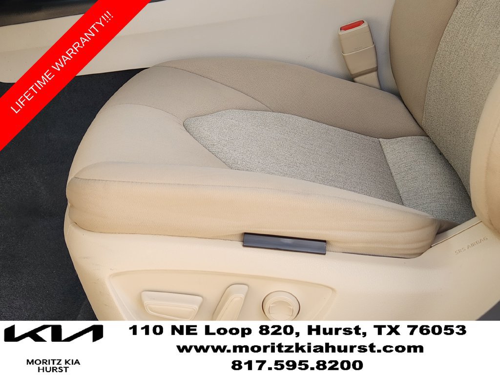 Used 2021 Toyota Camry LE FWD image 26