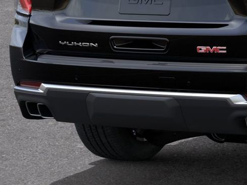 New 2026 GMC Yukon XL Denali w/ Sun & Power Step Package AWD/4WD image 14