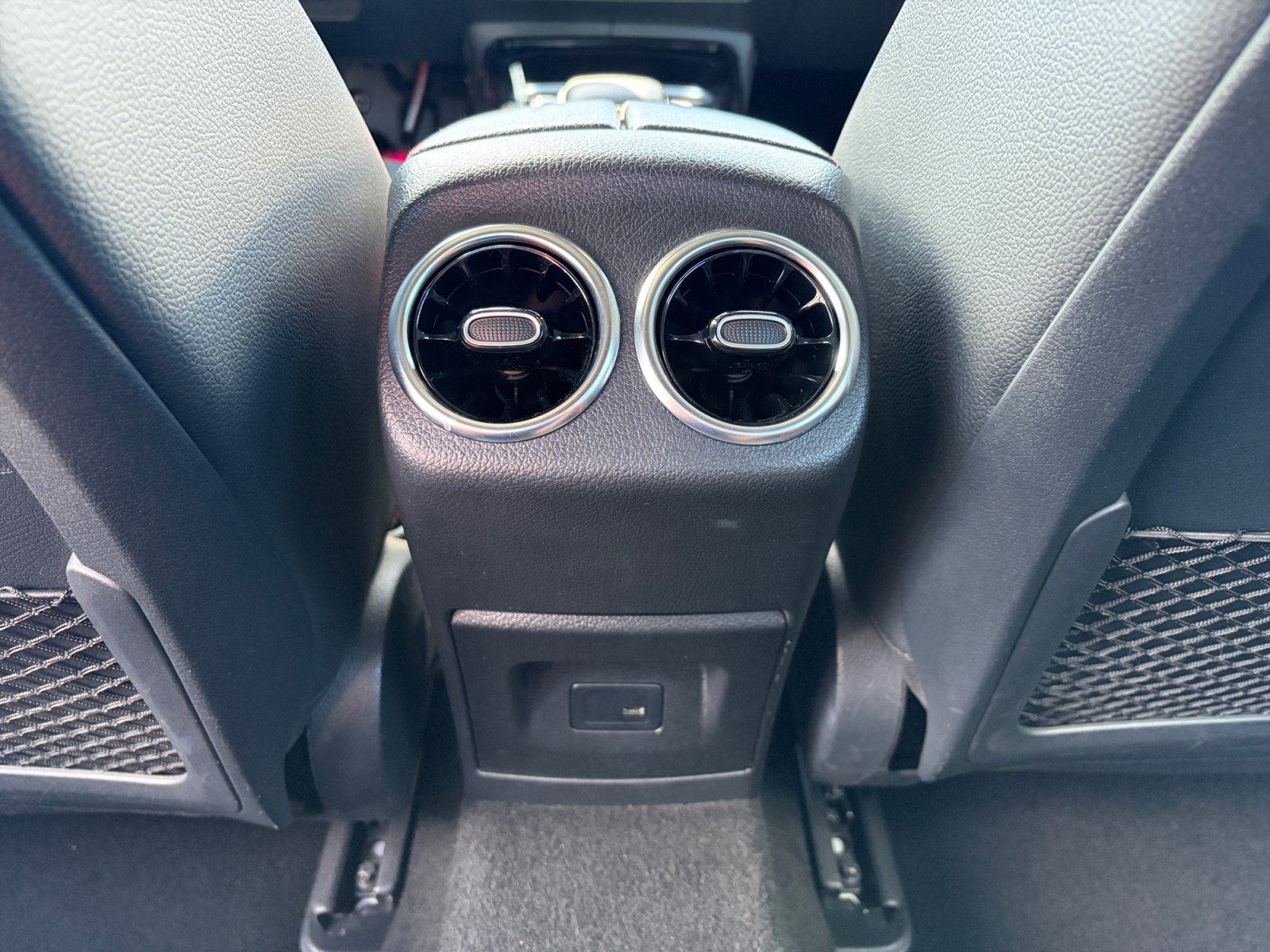 Certified 2022 Mercedes-Benz CLA 35 AMG 4MATIC image 32
