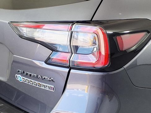 Certified 2025 Subaru Outback Onyx Edition AWD/4WD image 5