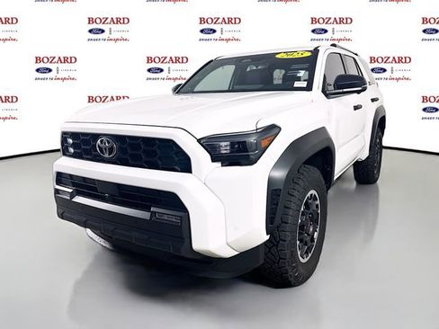Used 2025 Toyota 4Runner TRD Off-Road Premium image 4