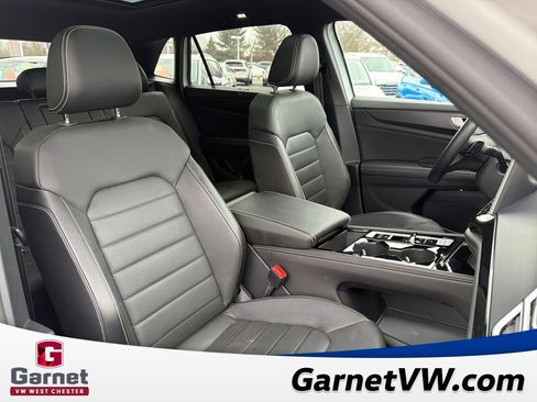 Used 2024 Volkswagen Atlas Cross Sport SEL R-Line image 49