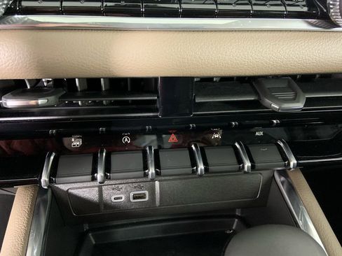 Used 2026 GMC Canyon Denali image 25