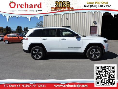 Used 2022 Jeep Grand Cherokee Limited 4xe image 5