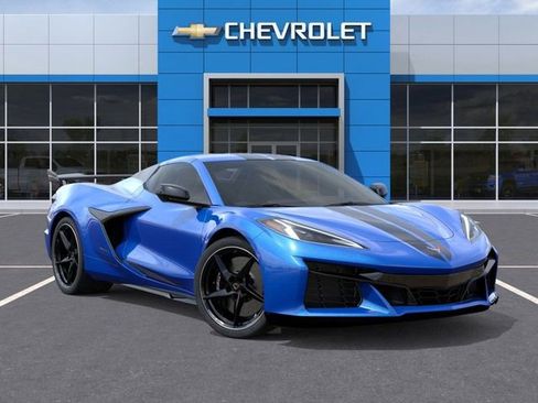 New 2026 Chevrolet Corvette E-Ray image 8