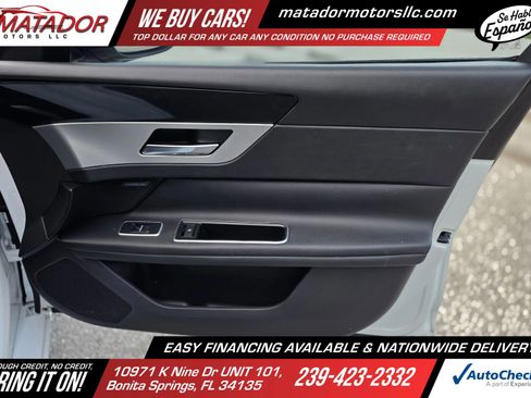 Used 2017 Jaguar XF Premium RWD image 20