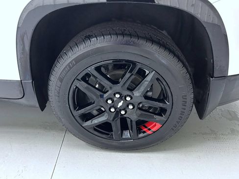 Used 2021 Chevrolet Traverse Premier w/ Redline Edition AWD/4WD image 23