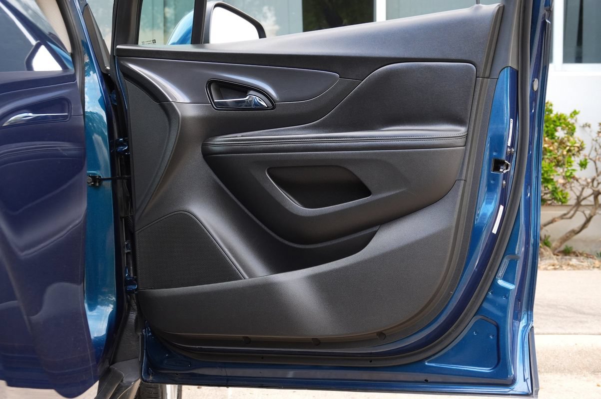 Used 2019 Buick Encore Preferred w/ Safety Package FWD image 39