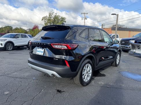 Used 2025 Ford Escape Active w/ Cold Weather Package AWD/4WD image 6