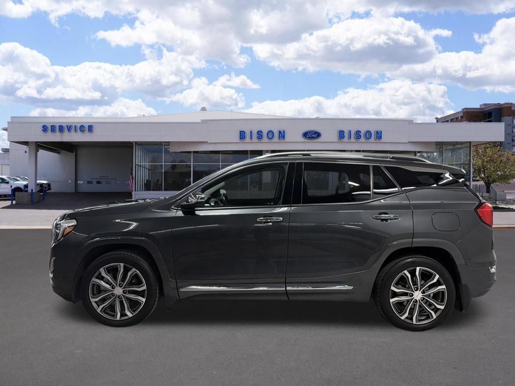 Used 2019 GMC Terrain Denali w/ GMC Pro Grade Package AWD/4WD image 6