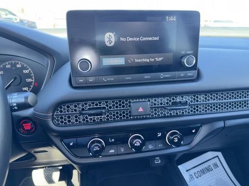 Used 2025 Honda HR-V Sport image 40