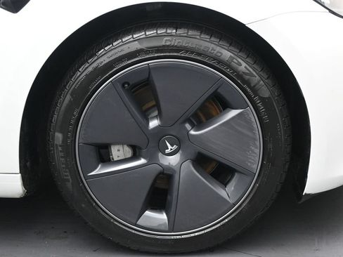 Used 2023 Tesla Model 3 Standard Range RWD image 33