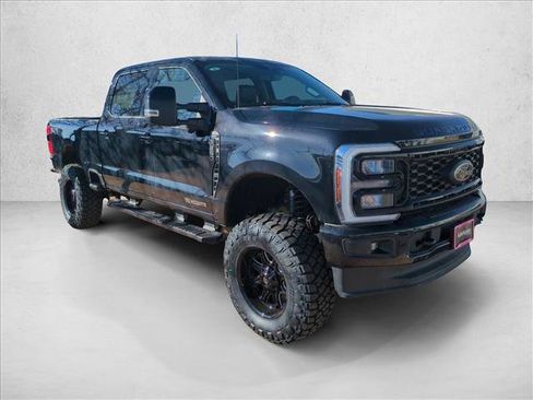 New 2026 Ford F250 Lariat w/ Black Appearance Package AWD/4WD image 7