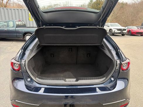 Used 2021 MAZDA MAZDA3 s image 12