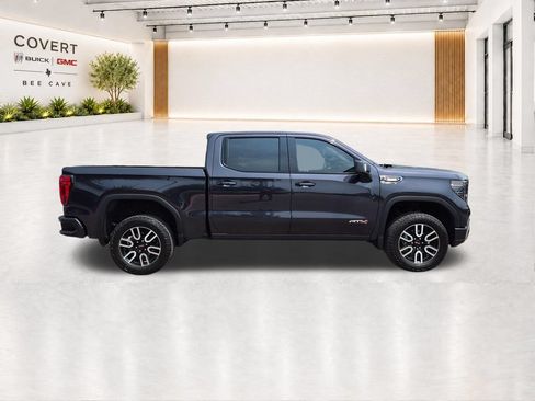 Used 2022 GMC Sierra 1500 AT4 w/ AT4 Preferred Package AWD/4WD image 16