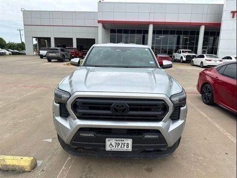 Used 2024 Toyota Tacoma SR5 RWD image 2