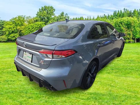 Used 2024 Toyota Corolla SE w/ SE Package FWD image 8