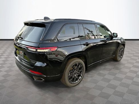 New 2025 Jeep Grand Cherokee Summit AWD/4WD image 7