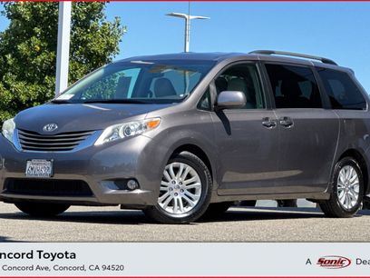 Used 2011 Toyota Sienna XLE w/ Premium Pkg
