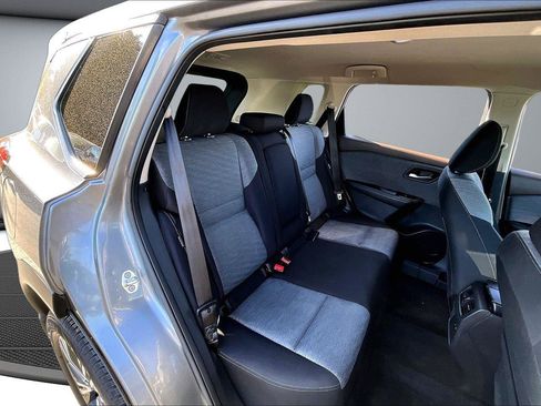 Used 2023 Nissan Rogue SV AWD/4WD image 25