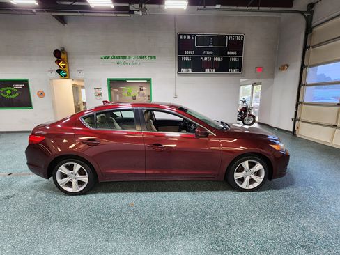 Used 2015 Acura ILX w/ Premium Package image 5