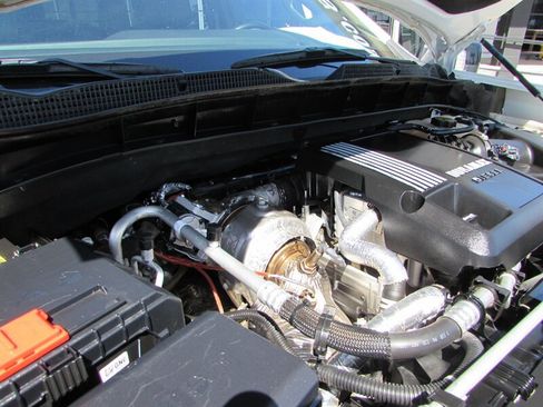 Used 2023 GMC Sierra 1500 AT4 w/ Technology Package AWD/4WD image 57