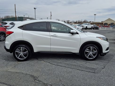 Used 2021 Honda HR-V EX image 7