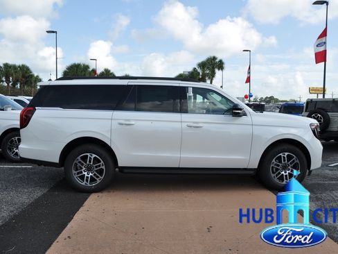 New 2026 Ford Expedition Max Active RWD image 6