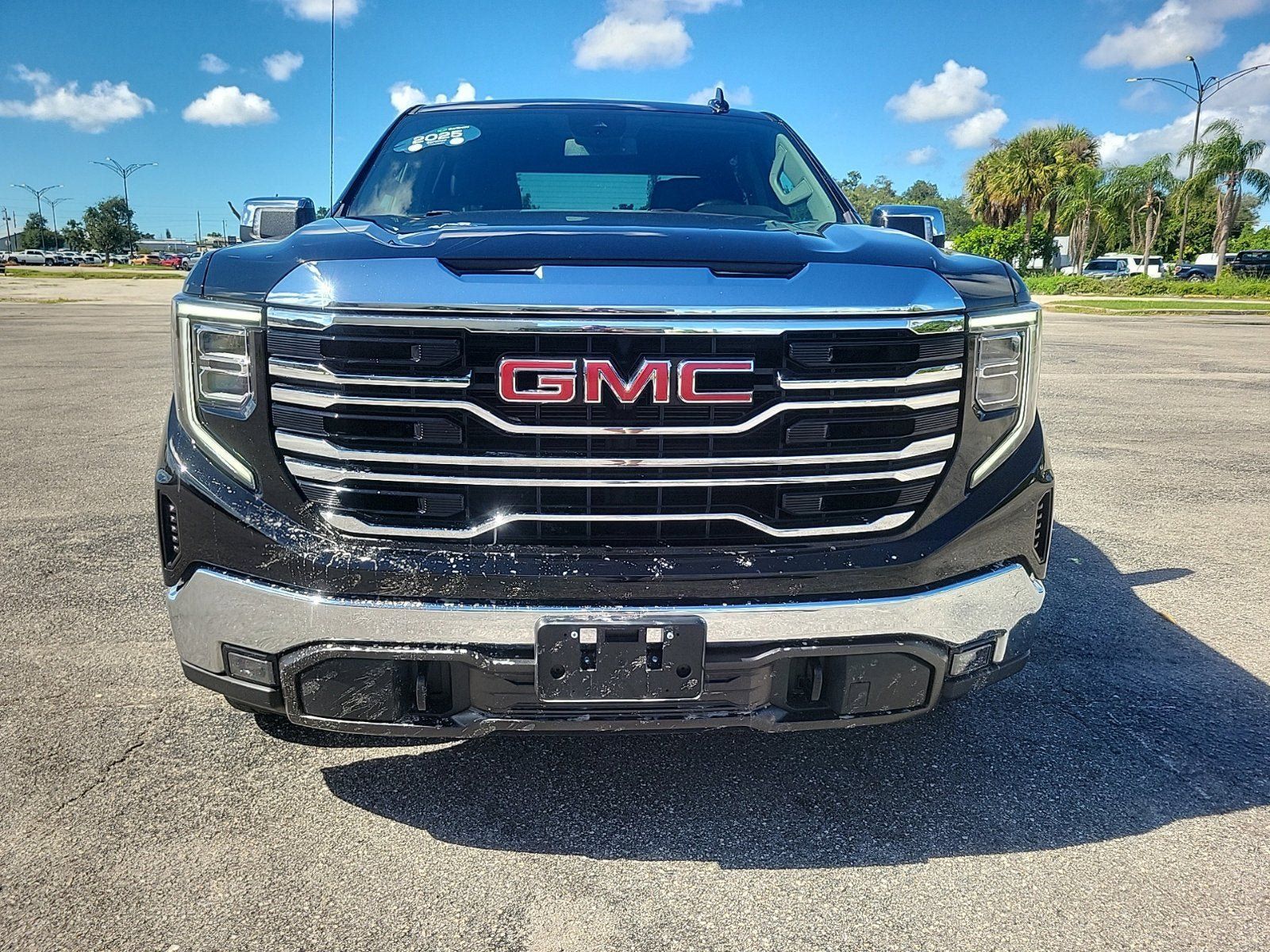 Certified 2025 GMC Sierra 1500 SLT AWD/4WD image 4