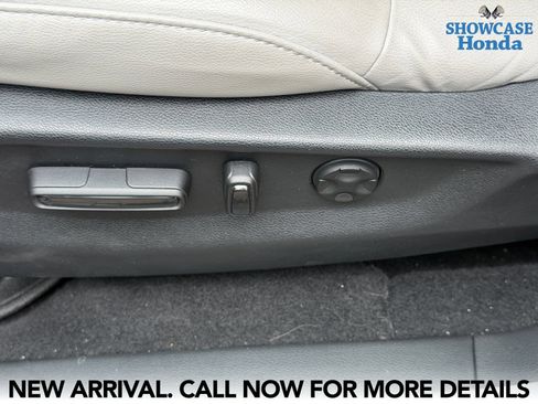 Used 2018 Honda CR-V Touring image 11