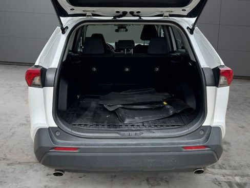 Certified 2025 Toyota RAV4 XLE AWD/4WD image 36