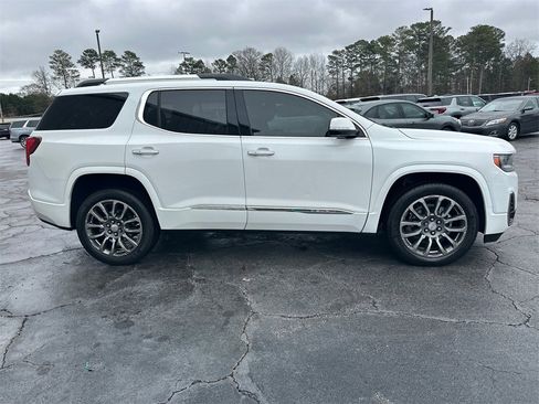Used 2022 GMC Acadia Denali w/ Denali Ultimate Package image 5
