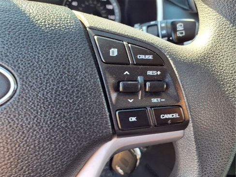 Used 2021 Hyundai Tucson SE image 23