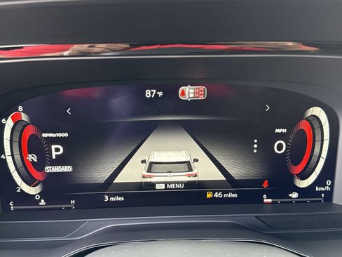 New 2026 Nissan Pathfinder Platinum FWD image 11