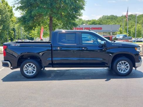 Used 2023 Chevrolet Silverado 1500 LT AWD/4WD image 46