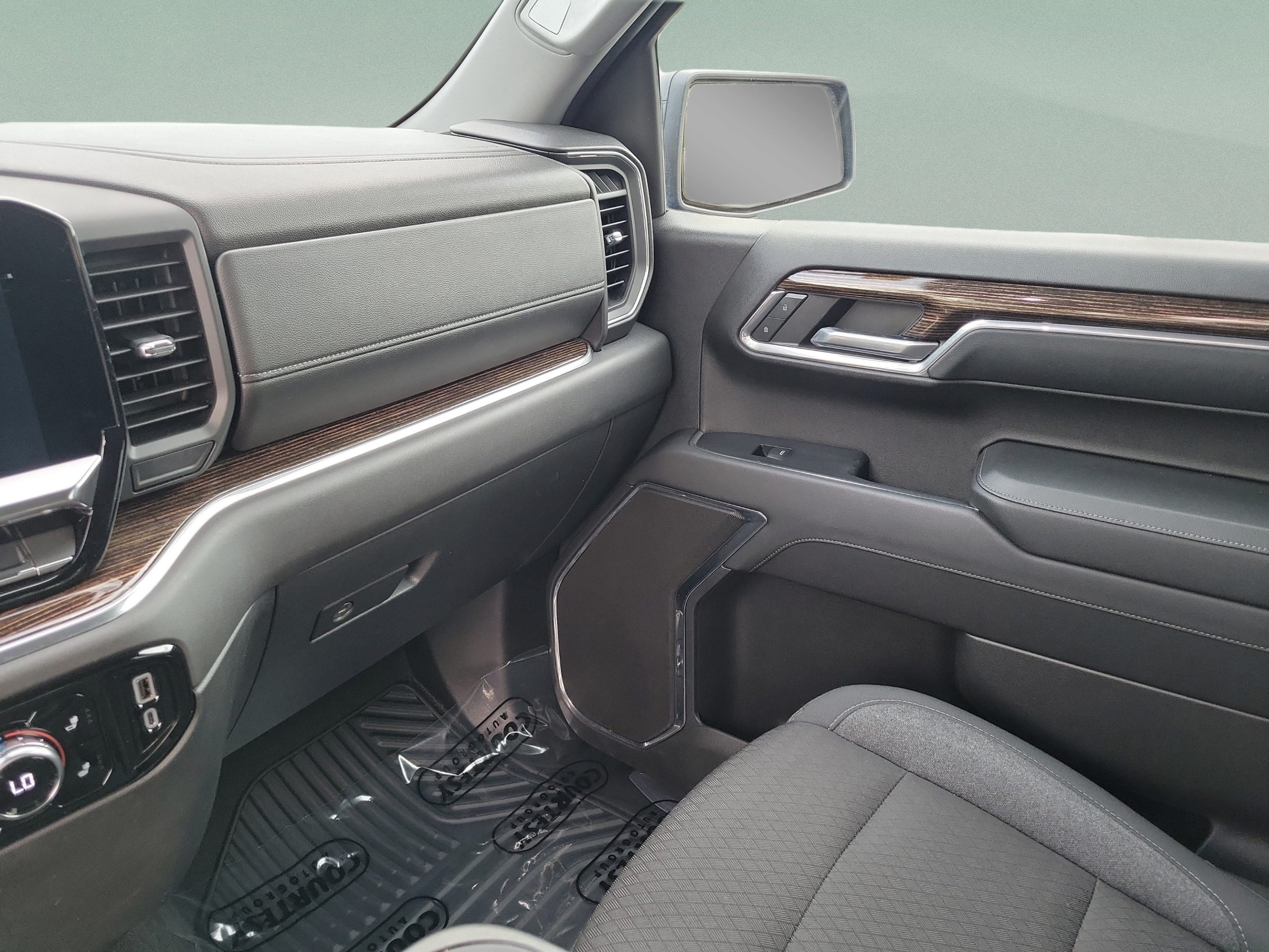 Used 2024 GMC Sierra 1500 Elevation RWD image 21