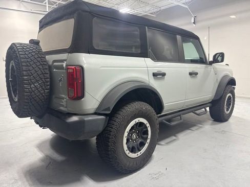 Used 2023 Ford Bronco Big Bend w/ Sasquatch Package AWD/4WD image 5