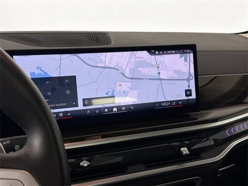 Used 2024 BMW X7 xDrive40i image 13