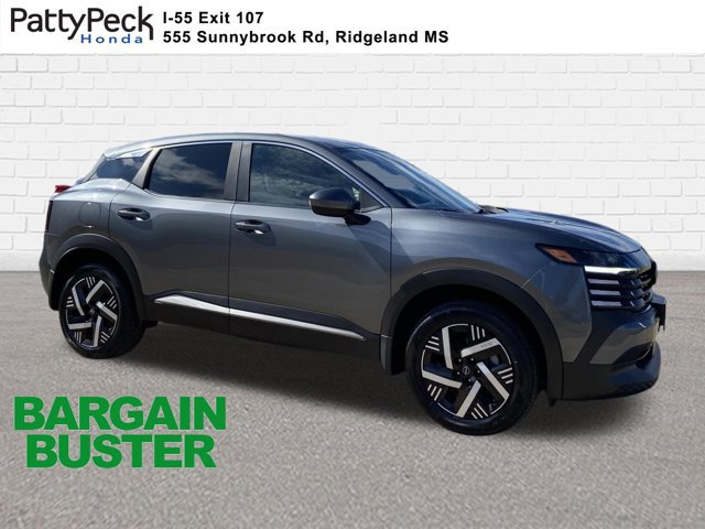 Used 2025 Nissan Kicks SV FWD image 1