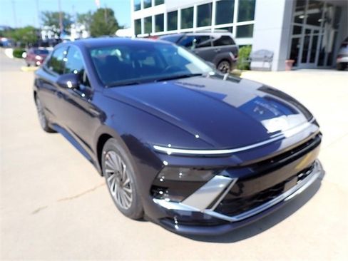 New 2025 Hyundai Sonata SEL image 9