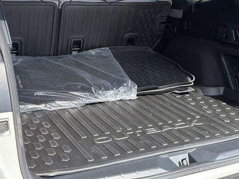 Used 2025 Subaru Outback Premium image 27