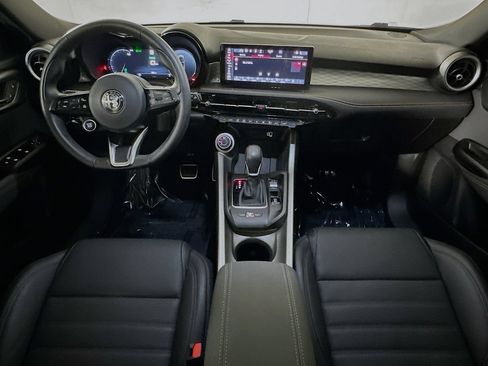Used 2025 Alfa Romeo Tonale w/ Premium Package AWD/4WD image 27