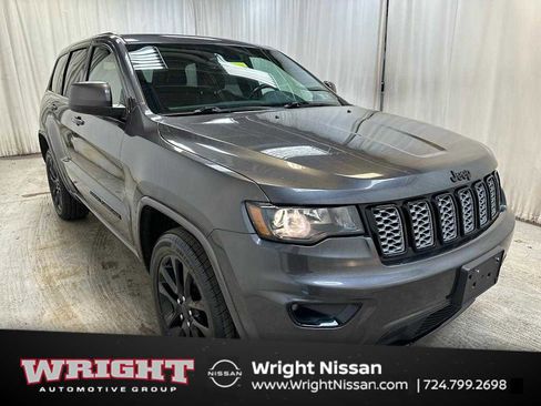 Used 2020 Jeep Grand Cherokee Altitude image 1