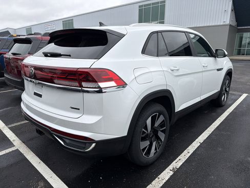 New 2026 Volkswagen Atlas Cross Sport SE AWD/4WD image 7